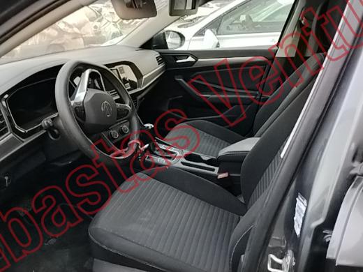 VOLKSWAGEN JETTA 2024, foto 17 de 19