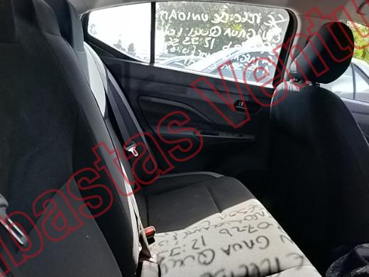 NISSAN VERSA 2025, foto 13 de 19