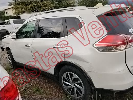 NISSAN X-TRAIL 2015, foto 8 de 19