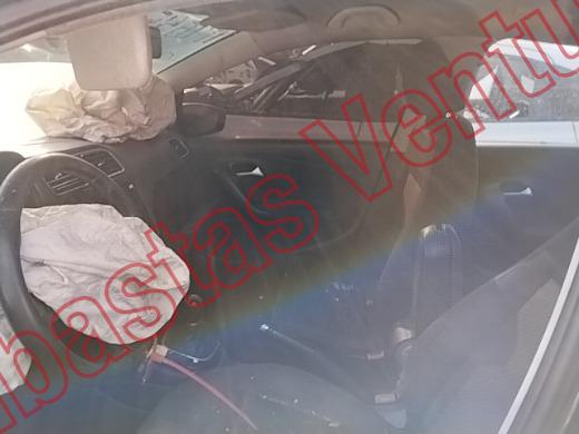 VOLKSWAGEN VENTO 2018, foto 17 de 19