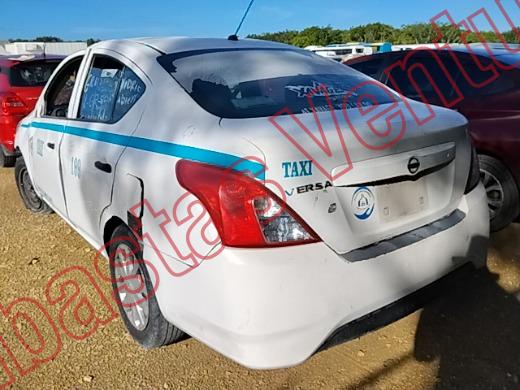 NISSAN VERSA 2019, foto 7 de 19