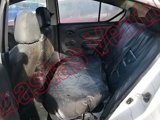 NISSAN VERSA 2019, foto 16 de 19
