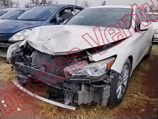 INFINITI Q50 2015, foto 1 de 19