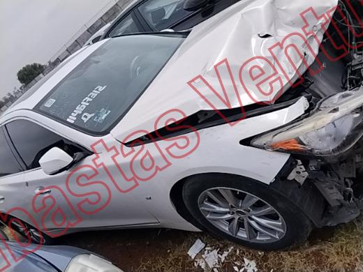 INFINITI Q50 2015, foto 4 de 19