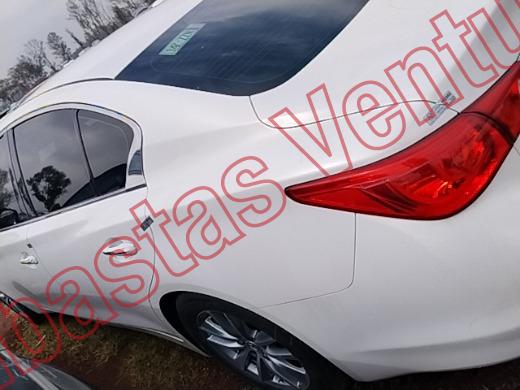 INFINITI Q50 2015, foto 8 de 19