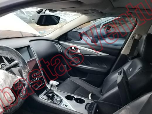 INFINITI Q50 2015, foto 17 de 19