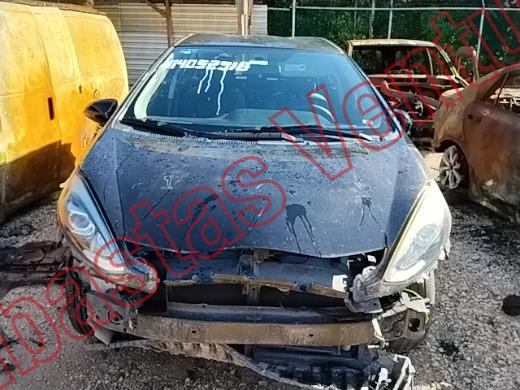 TOYOTA PRIUS 2019, foto 2 de 19