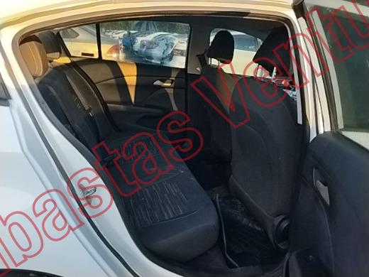 CHEVROLET CAVALIER 2018, foto 13 de 19