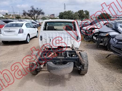 NISSAN ESTACAS 2006, foto 6 de 19