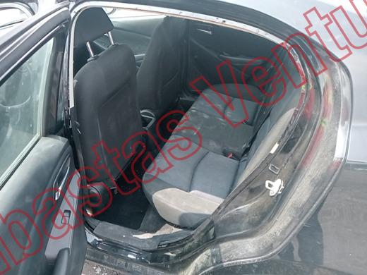 TOYOTA YARIS 2019, foto 16 de 19