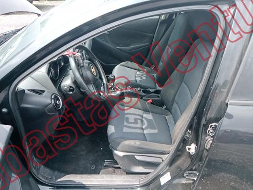 TOYOTA YARIS 2019, foto 17 de 19