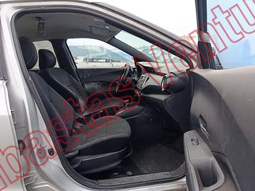 NISSAN KICKS 2017, foto 12 de 19