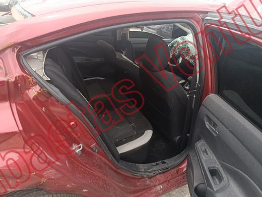 NISSAN VERSA 2022, foto 13 de 19