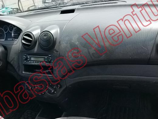 CHEVROLET AVEO 2014, foto 14 de 19