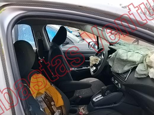 NISSAN VERSA 2020, foto 12 de 19