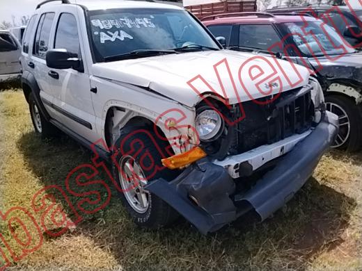 JEEP LIBERTY 2005, foto 3 de 19