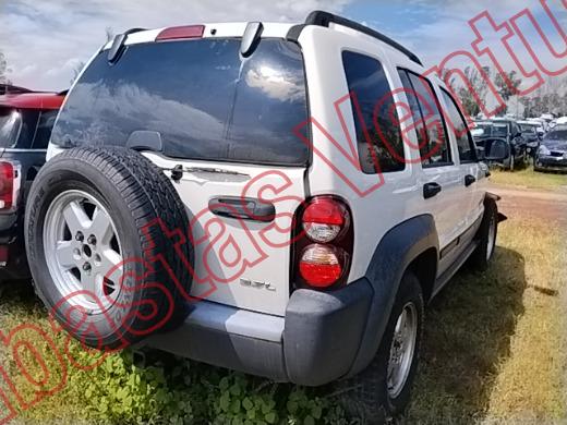 JEEP LIBERTY 2005, foto 5 de 19