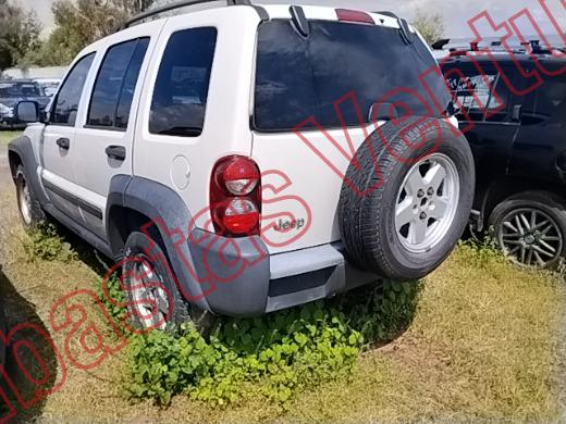 JEEP LIBERTY 2005, foto 7 de 19