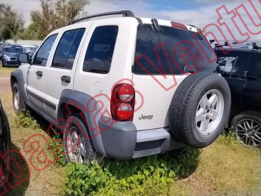 JEEP LIBERTY 2005, foto 8 de 19