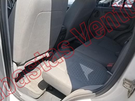 JEEP LIBERTY 2005, foto 16 de 19