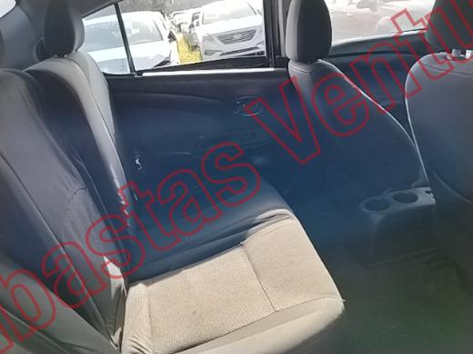NISSAN VERSA 2016, foto 13 de 19