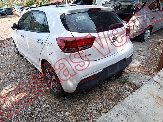 KIA RIO 2021, foto 7 de 19