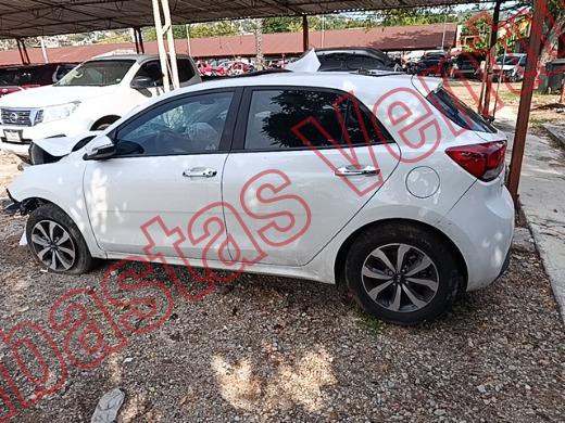 KIA RIO 2021, foto 8 de 19