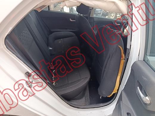 KIA RIO 2021, foto 13 de 19