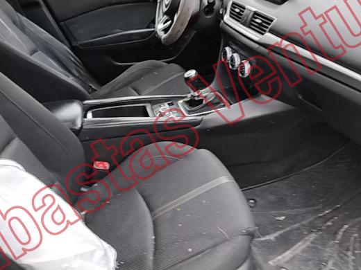 MAZDA MAZDA 3 2018, foto 12 de 19