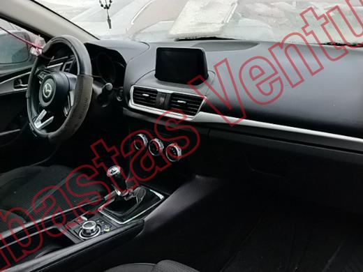 MAZDA MAZDA 3 2018, foto 14 de 19