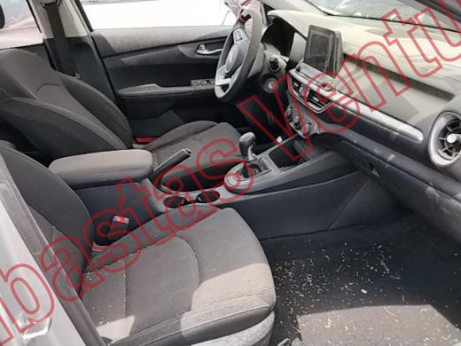 KIA FORTE   2020, foto 12 de 19