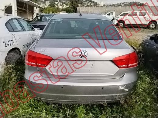 VOLKSWAGEN PASSAT 2013, foto 6 de 19