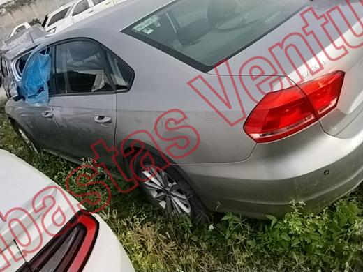 VOLKSWAGEN PASSAT 2013, foto 8 de 19