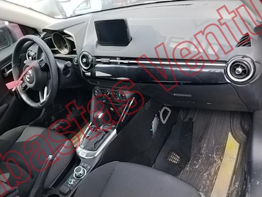 MAZDA MAZDA 2 2026, foto 14 de 19
