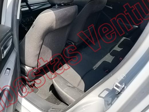 MAZDA MAZDA 2 2026, foto 16 de 19