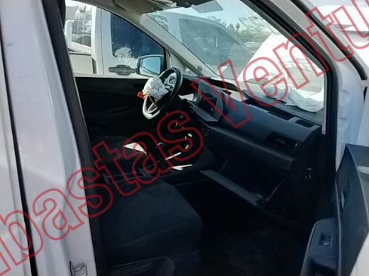 VOLKSWAGEN CADDY 2022, foto 12 de 19