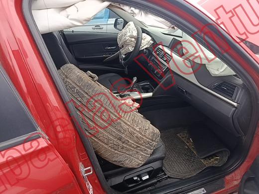 BMW 320IA 2016, foto 12 de 19