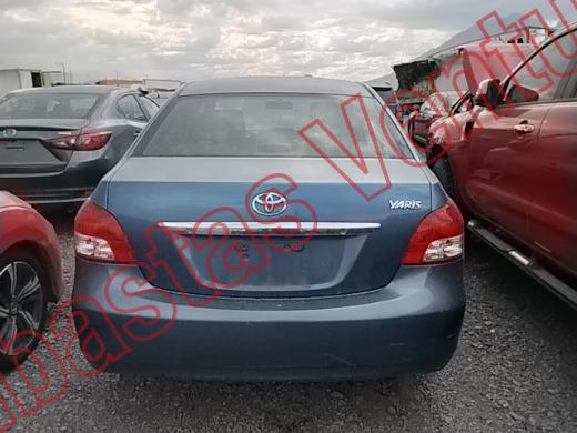 TOYOTA YARIS 2013, foto 6 de 19