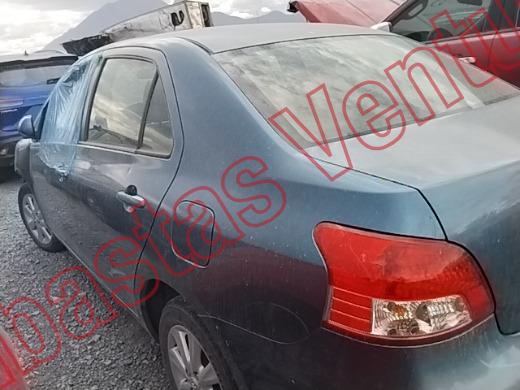 TOYOTA YARIS 2013, foto 8 de 19
