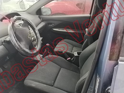 TOYOTA YARIS 2013, foto 17 de 19