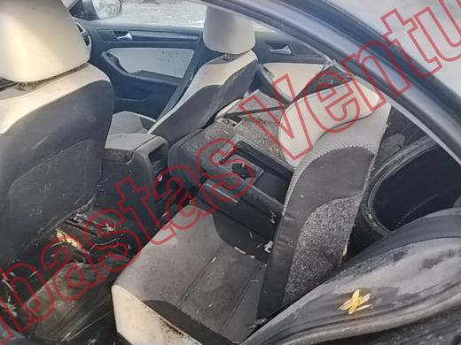 VOLKSWAGEN JETTA 2016, foto 16 de 19