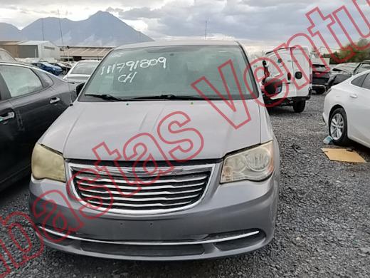 CHRYSLER TOWN AND COUNTRY 2014, foto 2 de 19