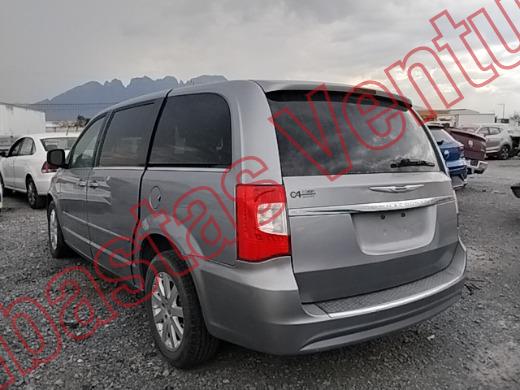 CHRYSLER TOWN AND COUNTRY 2014, foto 7 de 19