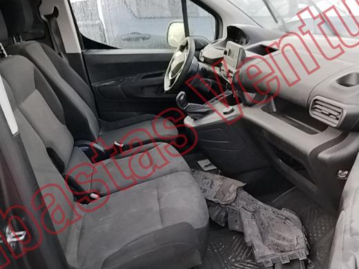 PEUGEOT PARTNER 2021, foto 12 de 19