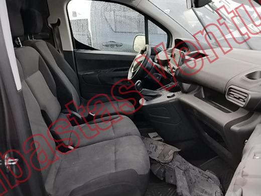 PEUGEOT PARTNER 2021, foto 13 de 19