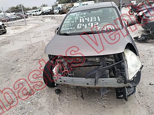 NISSAN VERSA 2013, foto 2 de 19