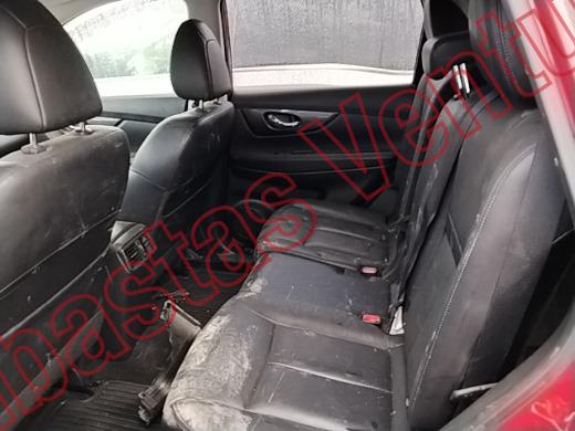 NISSAN X-TRAIL 2017, foto 16 de 19