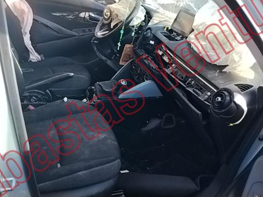 MAZDA M2H 2024, foto 12 de 19