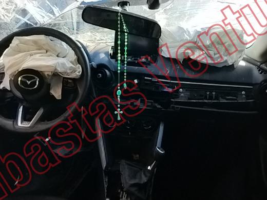 MAZDA M2H 2024, foto 14 de 19