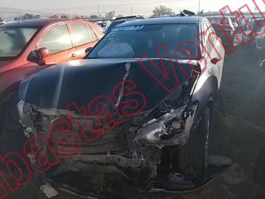 MAZDA MAZDA 3 2015, foto 2 de 19